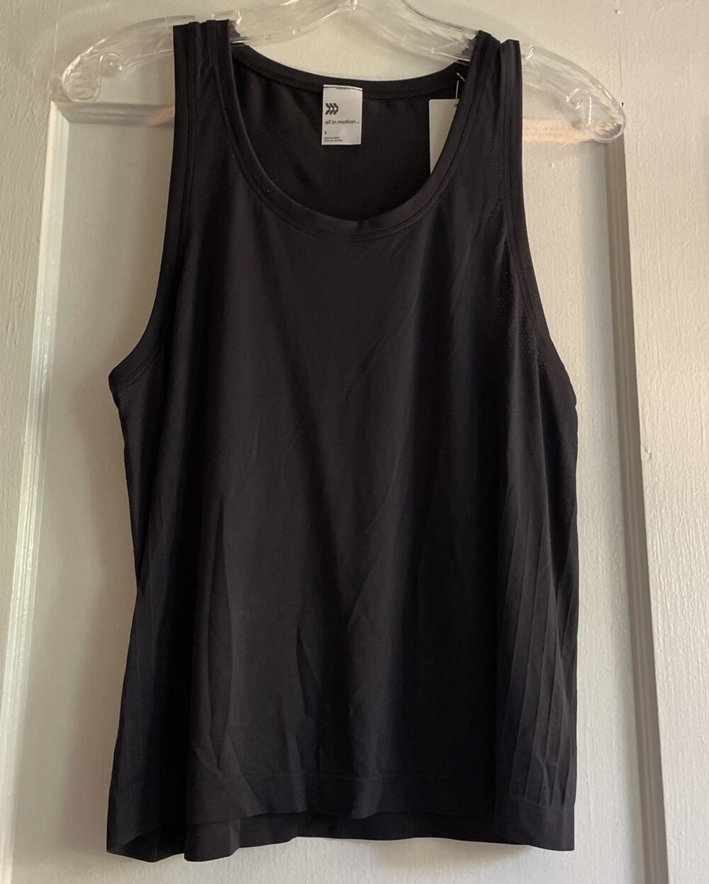 Target All In Motion Seamless Core Tank Black Size Small NWT Stretch Activewear